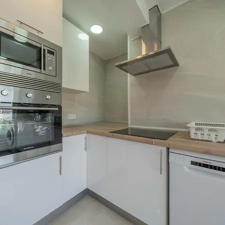 San Lazaro Apartmán *